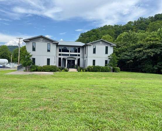 2.59 Acres of Improved Commercial Land for Sale in Stanville, Kentucky