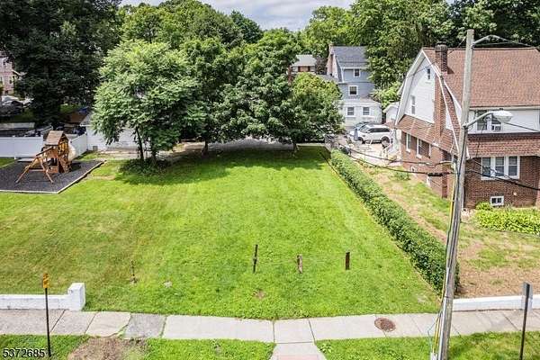 0.11 Acres of Land for Sale in East Orange, New Jersey