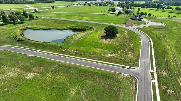 1 Acre of Residential Land for Sale in Baldwin City, Kansas