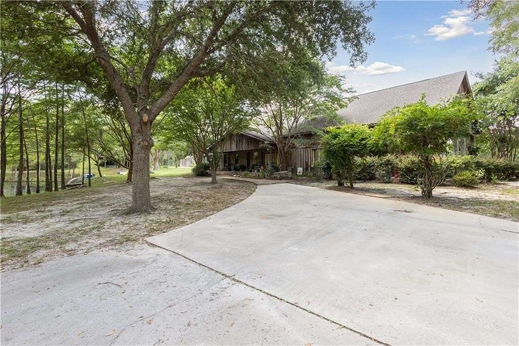 4.42 Acres of Residential Land with Home for Sale in Hortense, Georgia