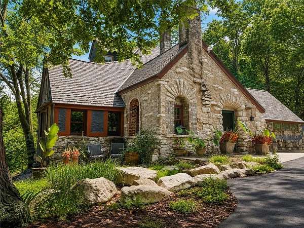 3.76 Acres of Land with Home for Sale in Kansas City, Missouri
