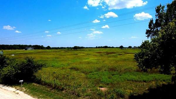 8 Acres of Land for Sale in Bowie, Texas