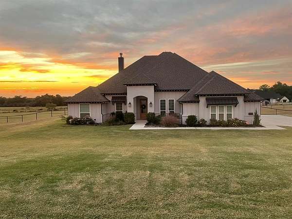 2 Acres of Residential Land with Home for Sale in Weatherford, Texas