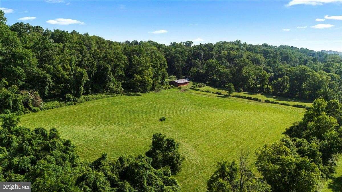 27.3 Acres of Land with Home for Sale in Southampton, Pennsylvania