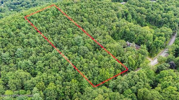2 Acres of Residential Land for Sale in Stroudsburg, Pennsylvania