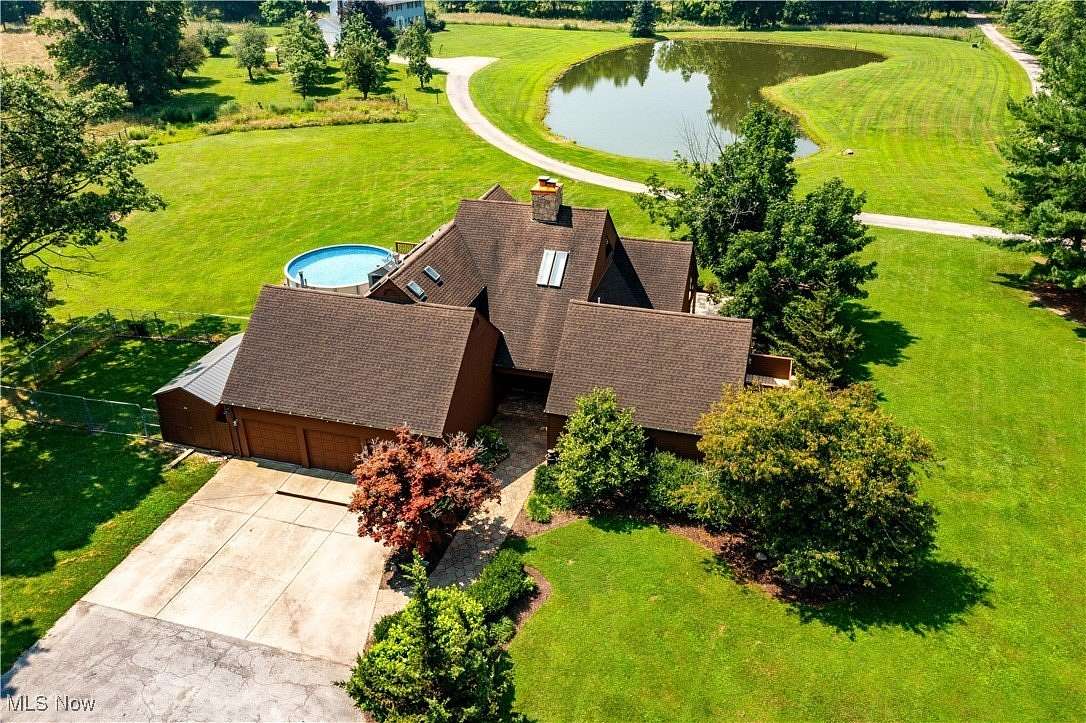 6.59 Acres of Residential Land with Home for Sale in Grafton, Ohio