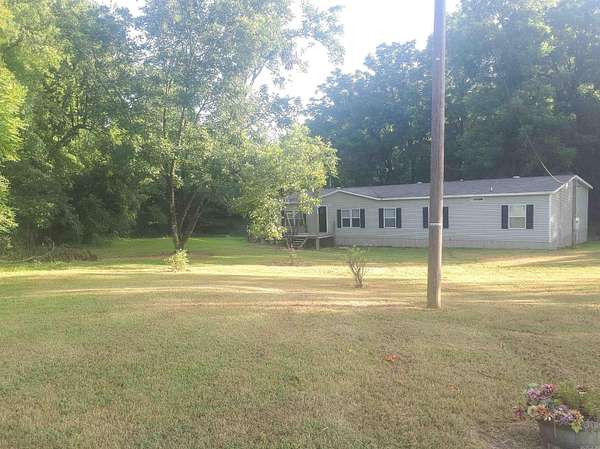 6 Acres of Residential Land with Home for Sale in Springfield, Arkansas