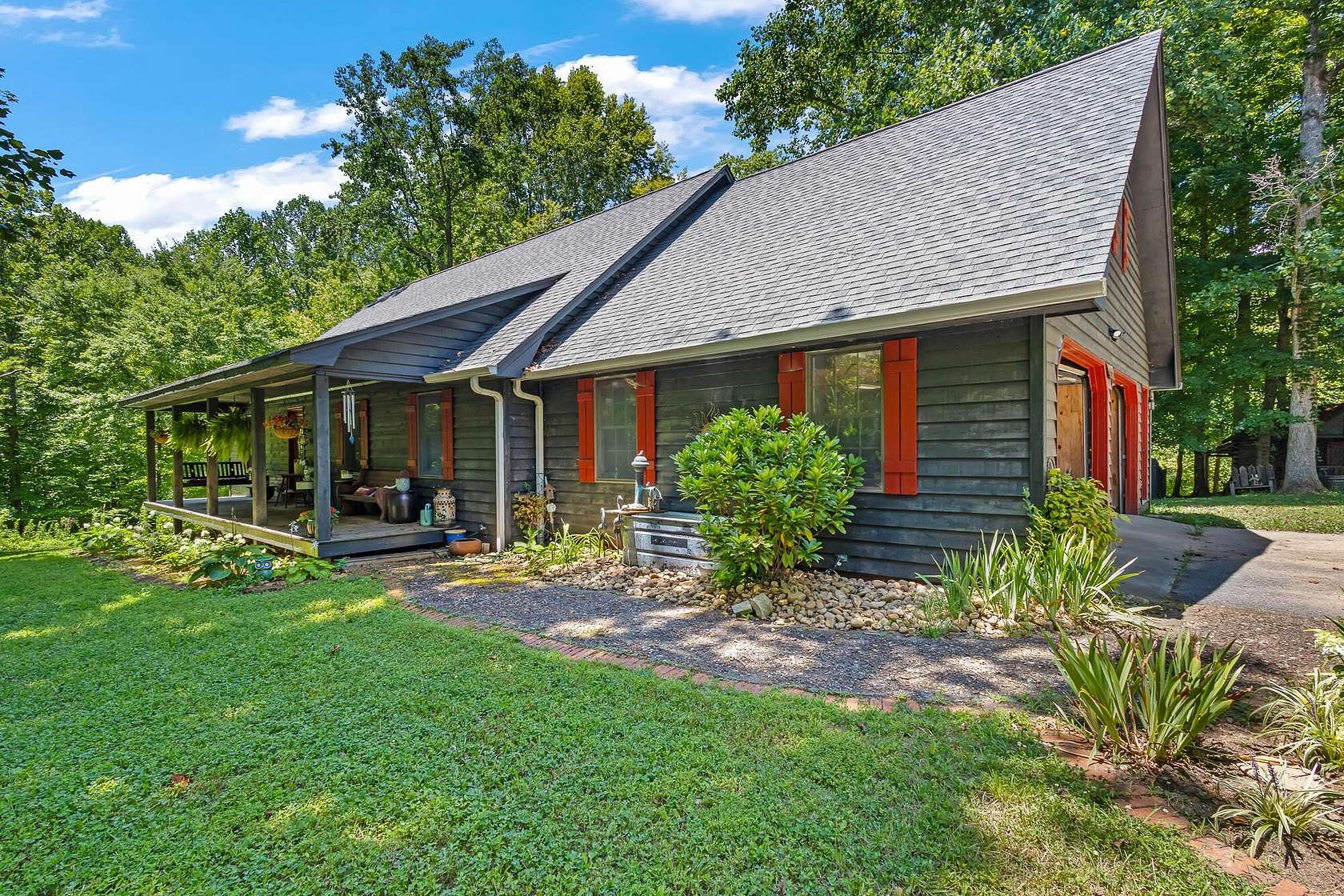 5.17 Acres of Residential Land with Home for Sale in Athens, Tennessee