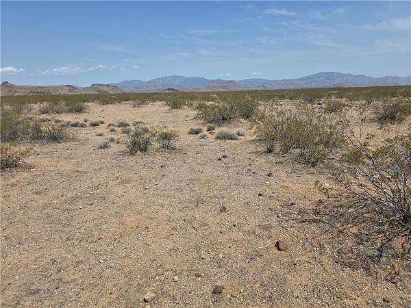 2.35 Acres of Land for Sale in Golden Valley, Arizona