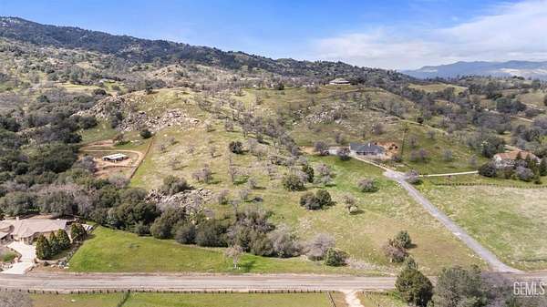 5 Acres of Land for Sale in Keene, California