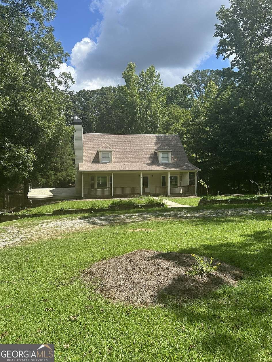 11.7 Acres of Recreational Land with Home for Sale in Newnan, Georgia