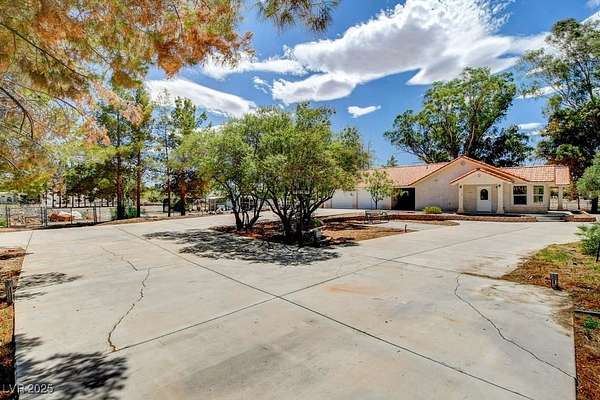 2.4 Acres of Residential Land with Home for Sale in Overton, Nevada