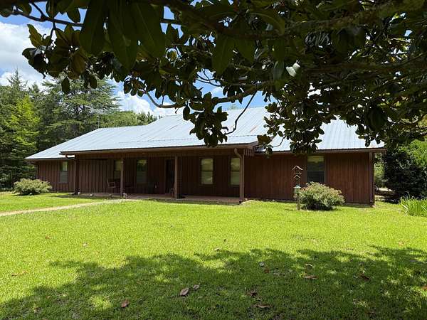 18.8 Acres of Land with Home for Sale in Carrollton, Mississippi