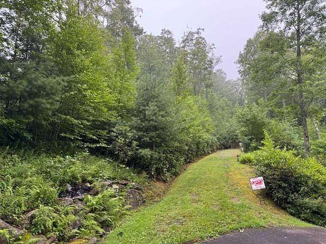 0.87 Acres of Residential Land for Sale in Newland, North Carolina