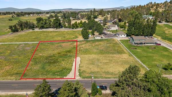 1.22 Acres of Residential Land for Sale in Klamath Falls, Oregon
