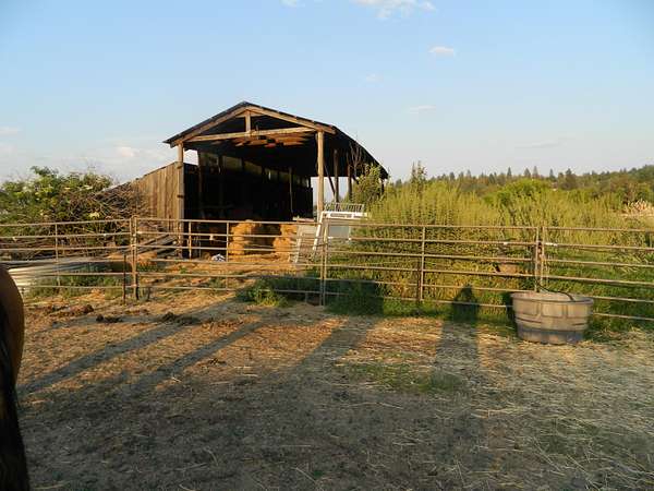 11.5 Acres of Land for Sale in Klamath Falls, Oregon