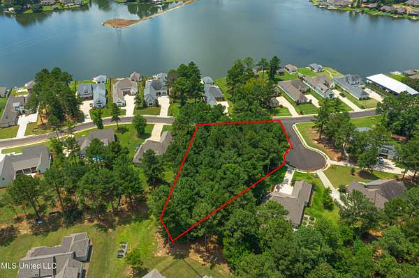 0.9 Acres of Residential Land for Sale in Madison, Mississippi