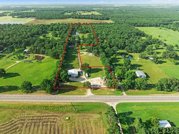 12 Acres of Improved Land for Sale in Blossom, Texas