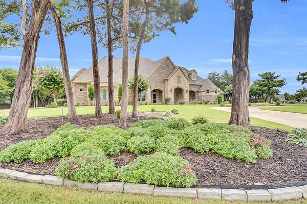 2 Acres of Residential Land with Home for Sale in Midlothian, Texas