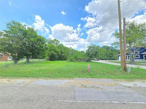 0.16 Acres of Commercial Land for Sale in Terrell, Texas