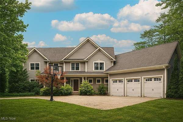 5 Acres of Residential Land with Home for Sale in Chagrin Falls, Ohio