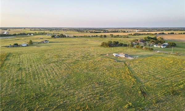 1 Acre of Residential Land for Sale in Elm Mott, Texas