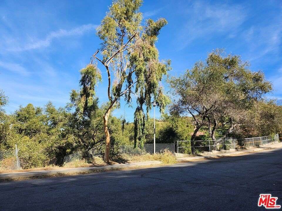 0.24 Acres of Residential Land for Sale in Glendale, California
