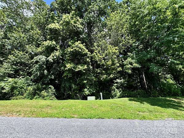 0.3 Acres of Residential Land for Sale in Hendersonville, North Carolina