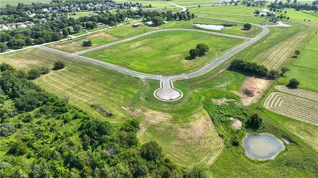 1 Acre of Residential Land for Sale in Baldwin City, Kansas