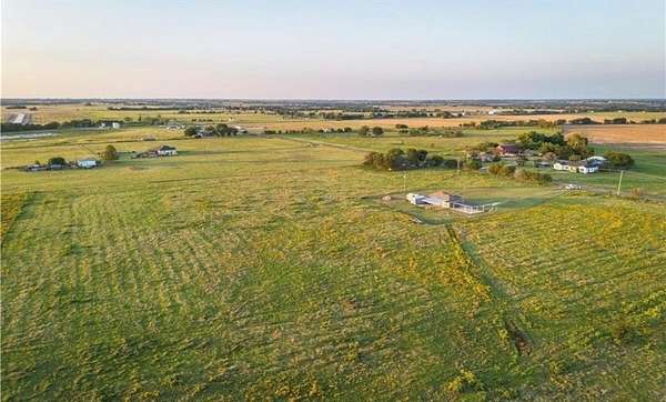 1.8 Acres of Residential Land for Sale in Elm Mott, Texas