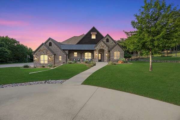 2.2 Acres of Residential Land with Home for Sale in Denton, Texas