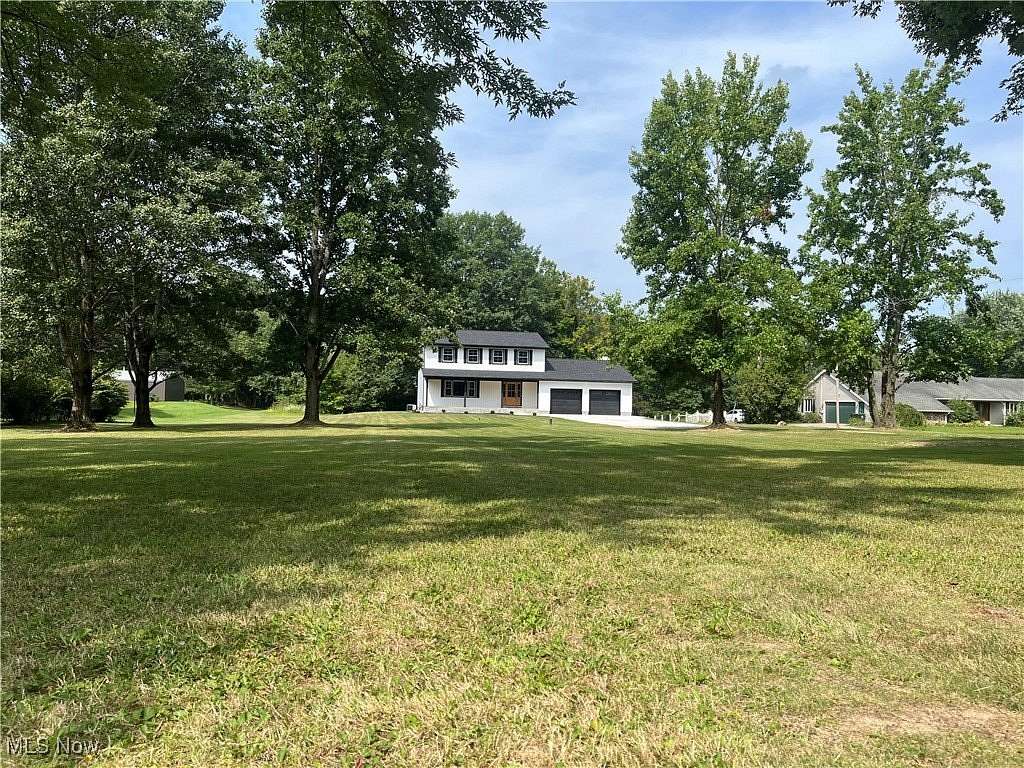 4.45 Acres of Residential Land with Home for Sale in Medina, Ohio