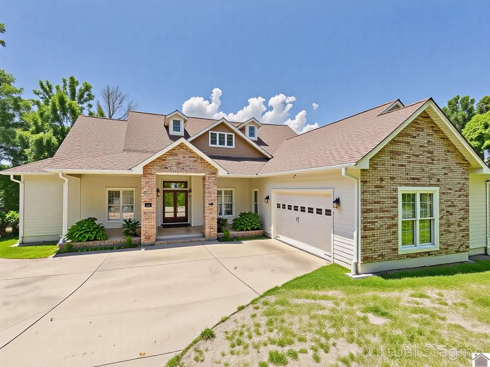 4.63 Acres of Residential Land with Home for Sale in Eddyville, Kentucky