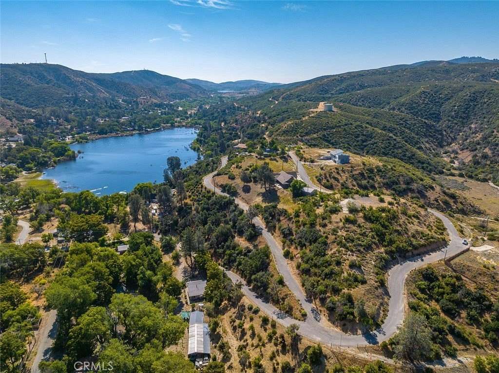 1.39 Acres of Residential Land for Sale in Lake Hughes, California