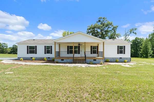 2.2 Acres of Residential Land with Home for Sale in Milledgeville, Georgia