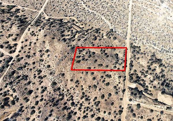 1.24 Acres of Land for Sale in Pioneertown, California