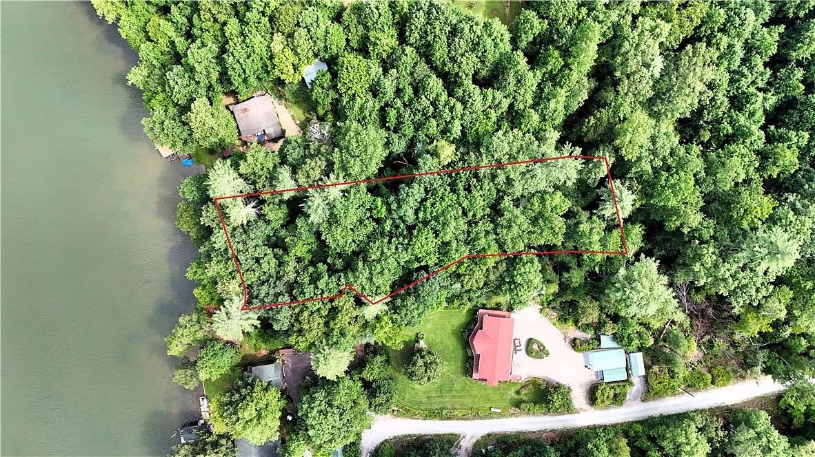 0.98 Acres of Residential Land for Sale in Tamassee, South Carolina