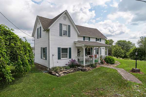 25.2 Acres of Agricultural Land with Home for Sale in Williamstown, Kentucky