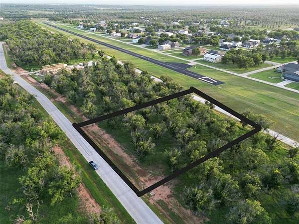 1 Acre of Land for Sale in Granbury, Texas