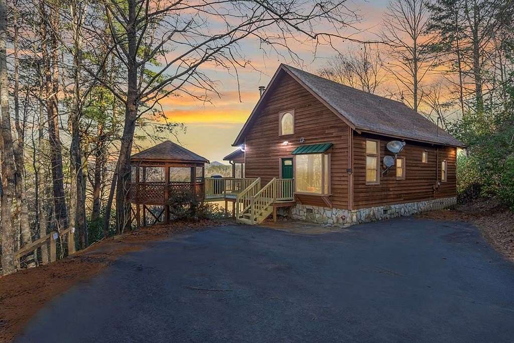 3.16 Acres of Residential Land with Home for Sale in Blue Ridge, Georgia