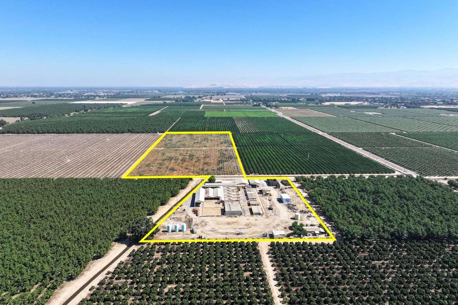 22.4 Acres of Improved Commercial Land for Sale in Exeter, California