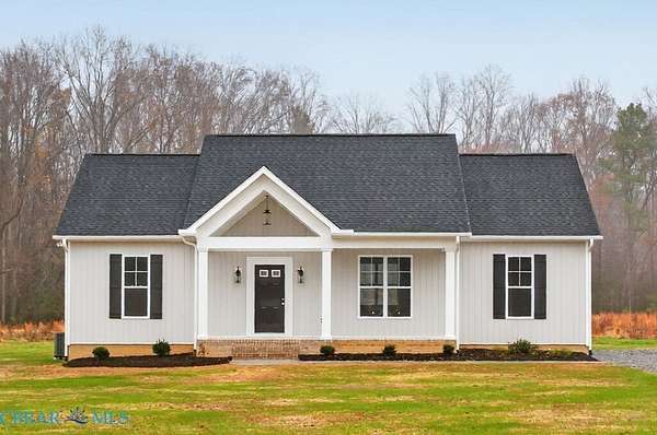 5.54 Acres of Residential Land with Home for Sale in Weems, Virginia