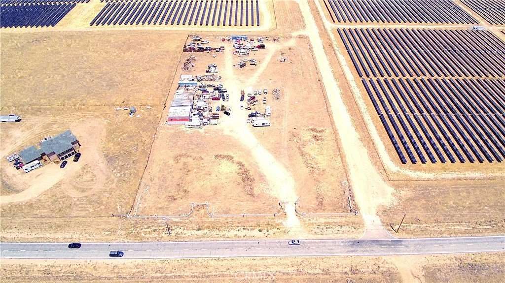 4.62 Acres of Residential Land for Sale in Lancaster, California