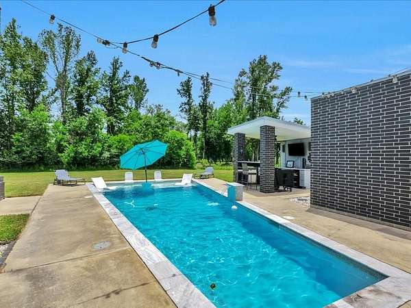 2.6 Acres of Land with Home for Sale in Lufkin, Texas