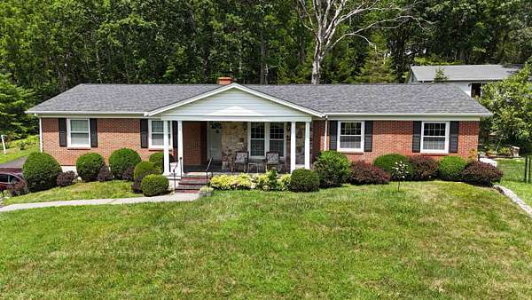 1.9 Acres of Residential Land with Home for Sale in Hot Springs, Virginia