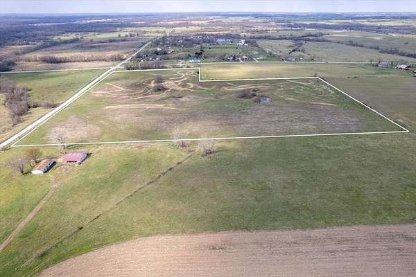 30 Acres of Land for Sale in Clinton, Missouri