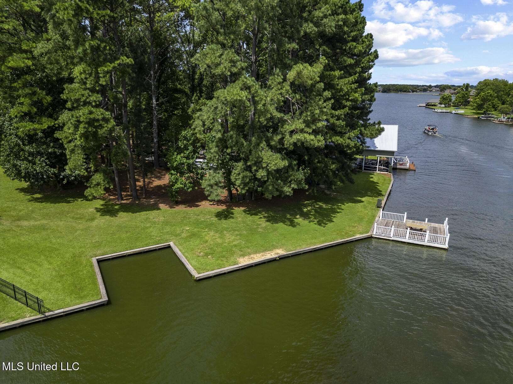 1.2 Acres of Residential Land for Sale in Madison, Mississippi