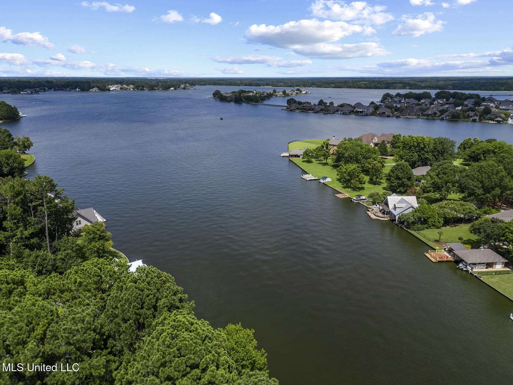 1.2 Acres of Residential Land for Sale in Madison, Mississippi