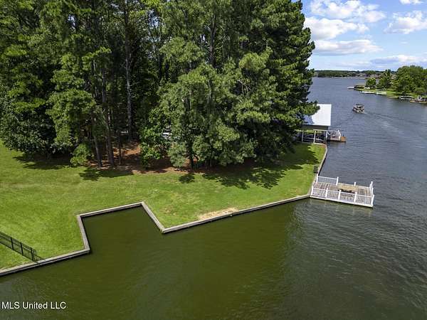 1.2 Acres of Residential Land for Sale in Madison, Mississippi