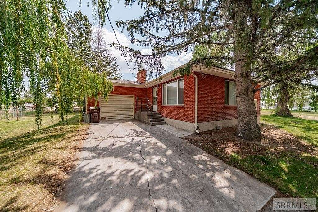 4.16 Acres of Residential Land with Home for Sale in Blackfoot, Idaho